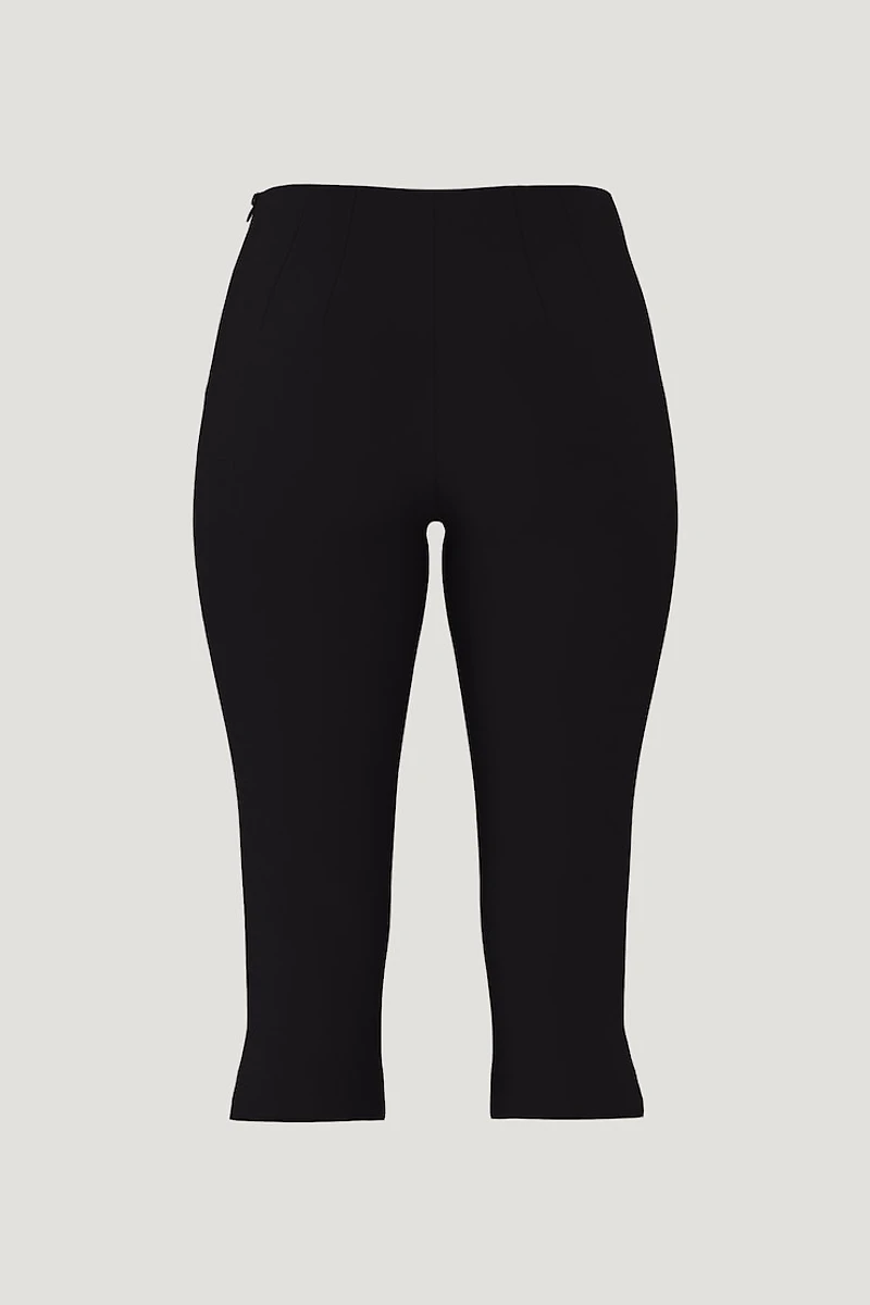 Liv Capri Pants