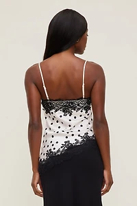 Camisole asymétrique en satin à bordure de dentelle Cassie