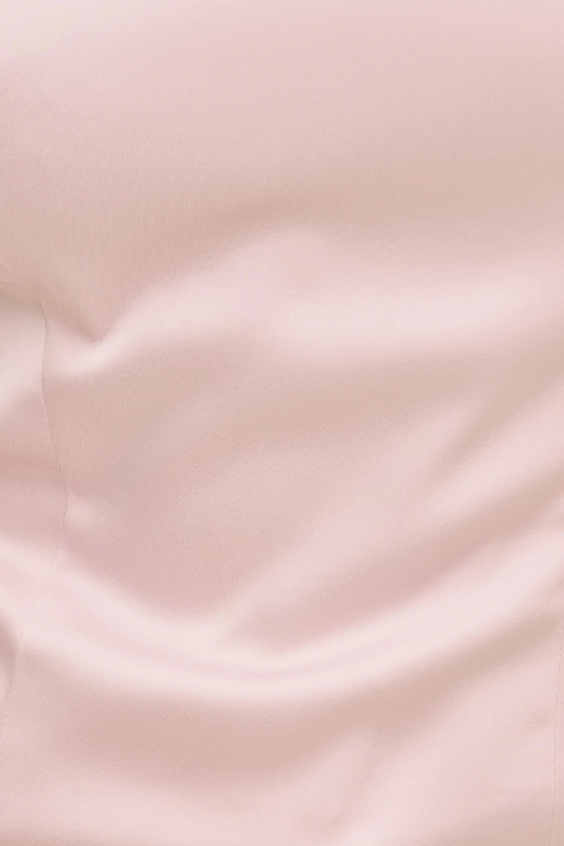 Camisole en satin à dos ouvert