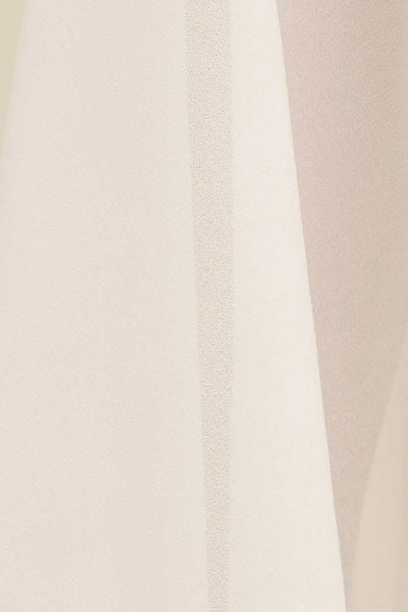 Sheer Short Cape