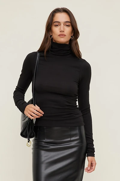 Fitted Turtleneck Top