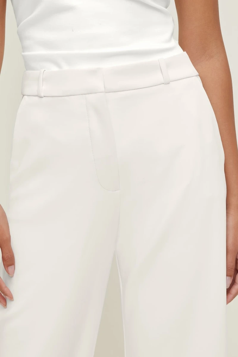 Mid Rise Barrel Leg Pants