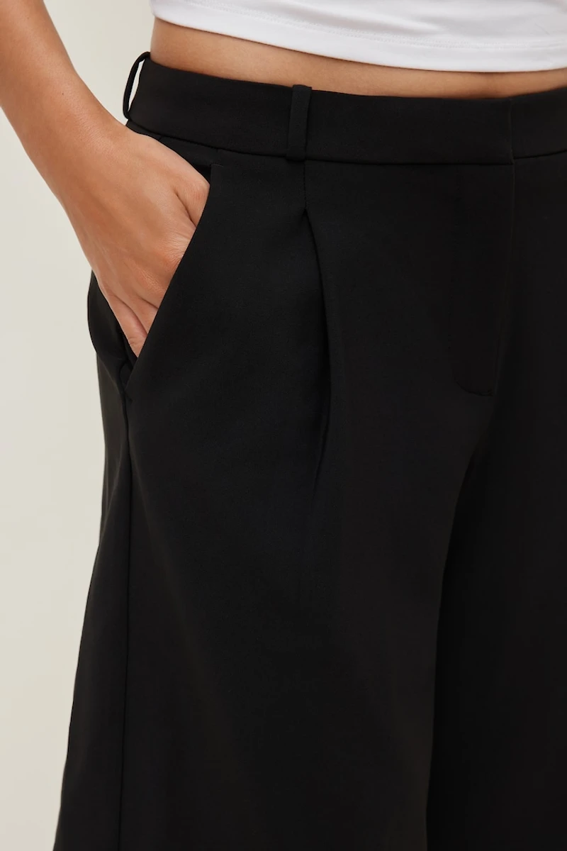 Mid Rise Bermuda Shorts