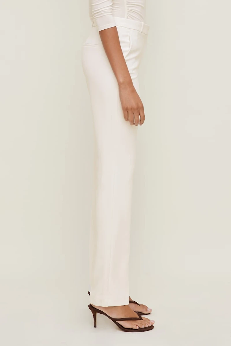Pantalon ajusté à jambe droite taille haute