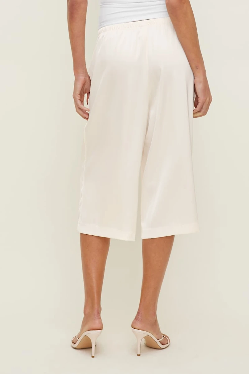 Leo Satin Capri Pants