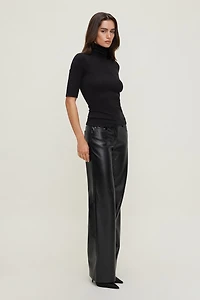 3/4 Sleeve Turtleneck Top