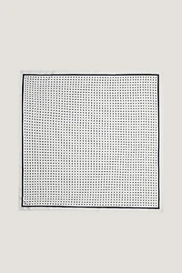 Écharpe carrée surdimensionnée à pois