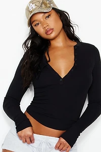 SnatchRib Crewneck Henley Long Sleeve Top