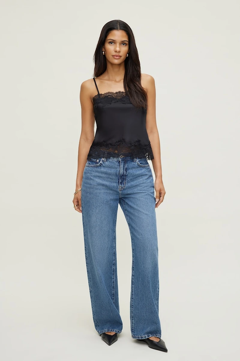 Camisole en satin avec bordure dentelle
