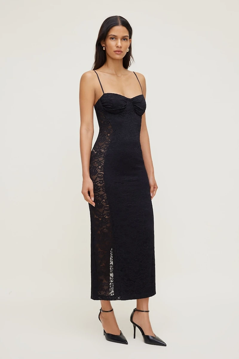Robe maxi en dentelle diaphane sur les côtés