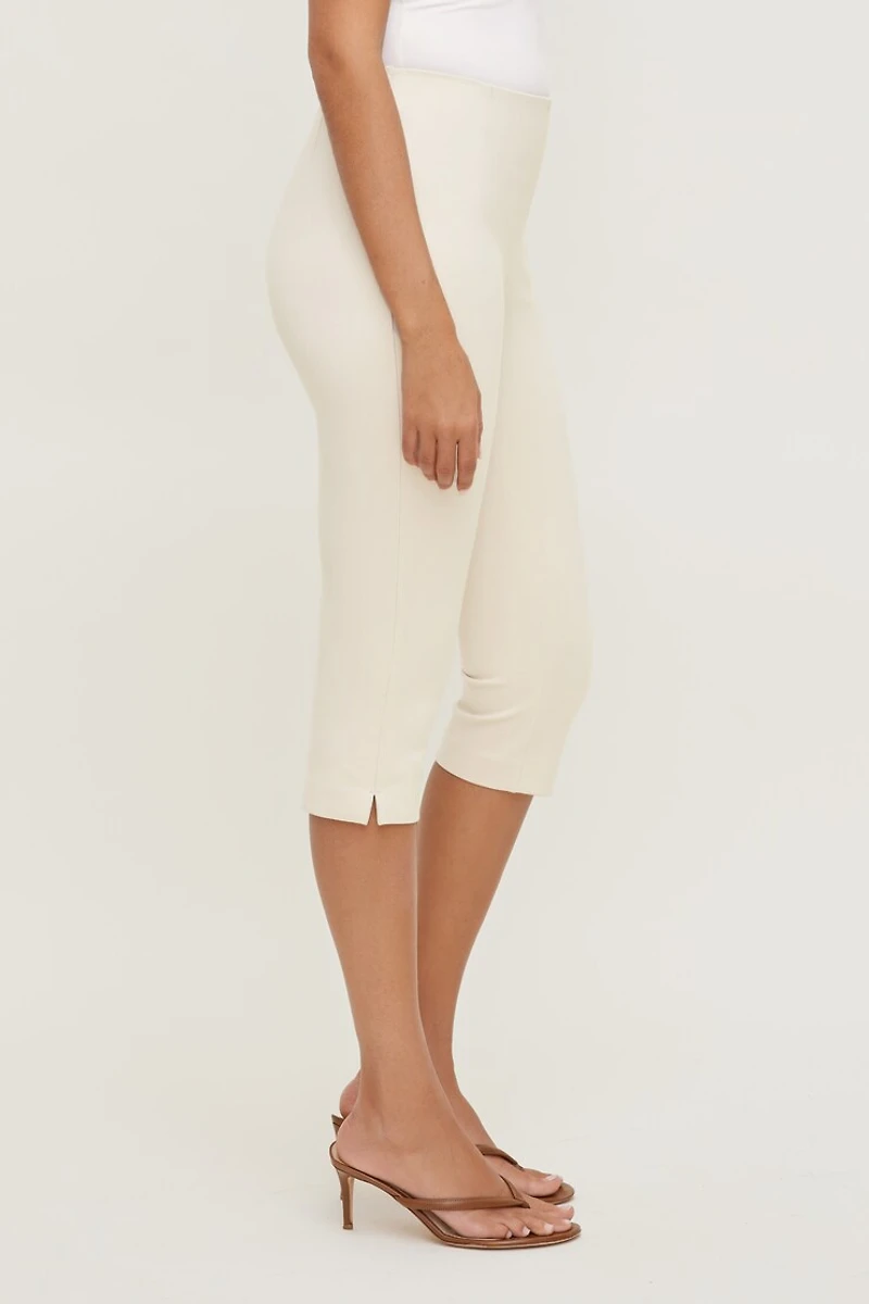 Liv Capri Pants