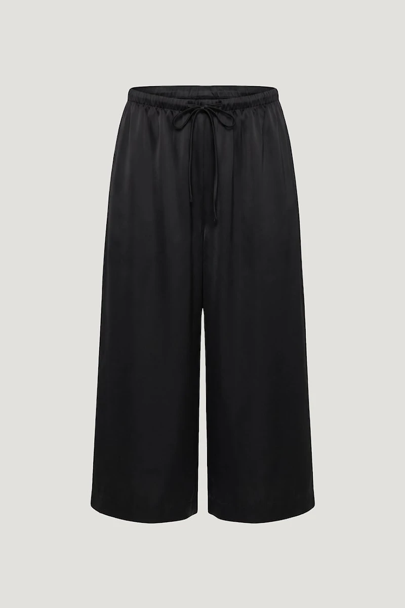Leo Satin Capri Pants