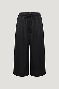 Leo Satin Capri Pants