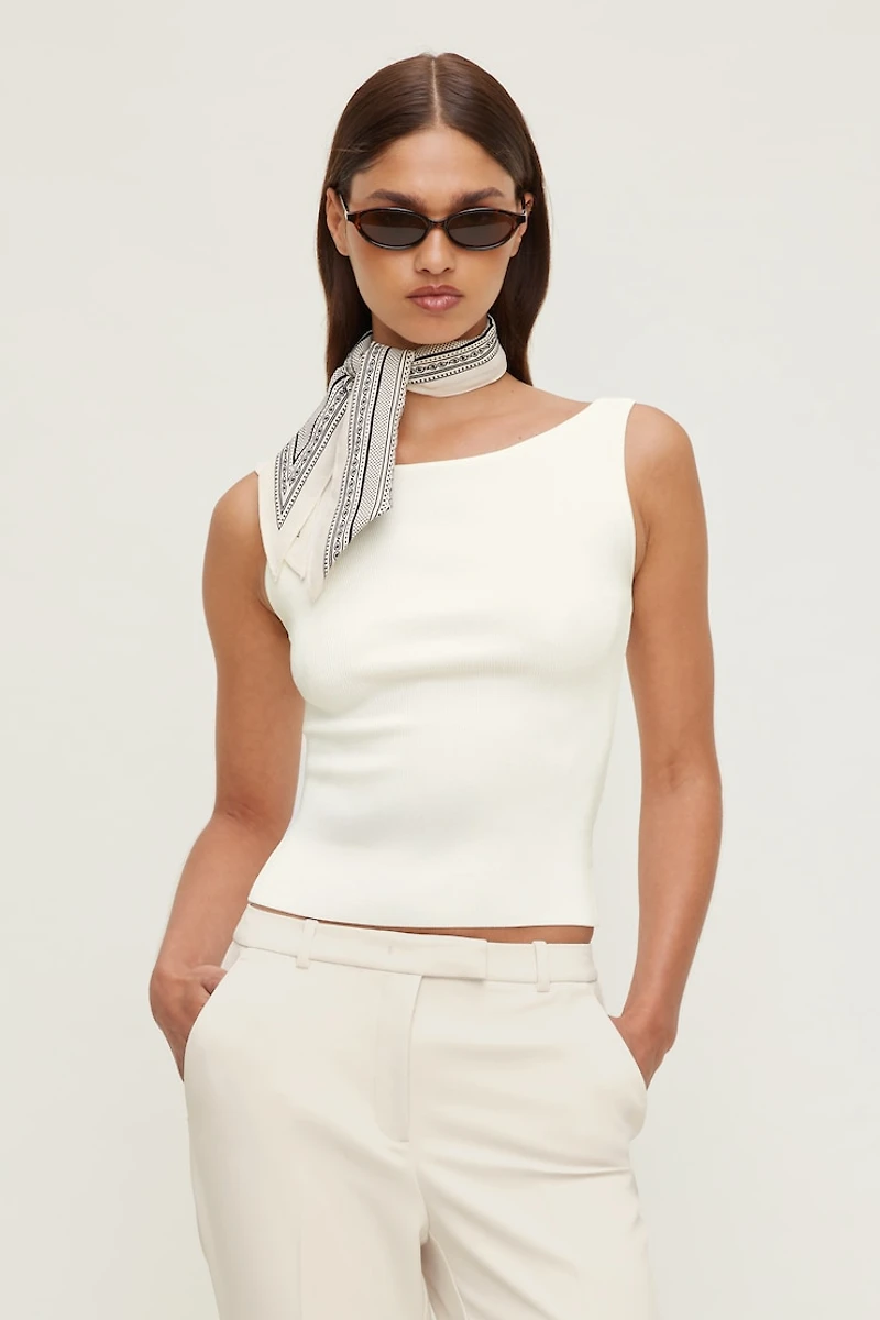 Camisole en tricot à col bateau