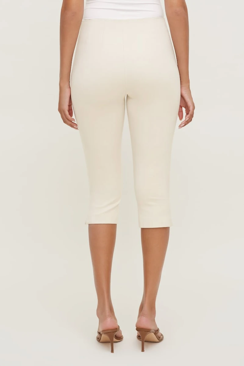 Liv Capri Pants