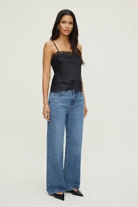 Camisole en satin avec bordure dentelle
