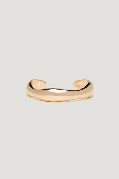 Bracelet-manchette déformé