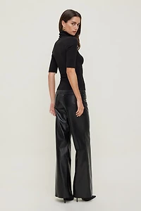 3/4 Sleeve Turtleneck Top