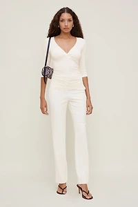 Pantalon ajusté à jambe droite taille haute