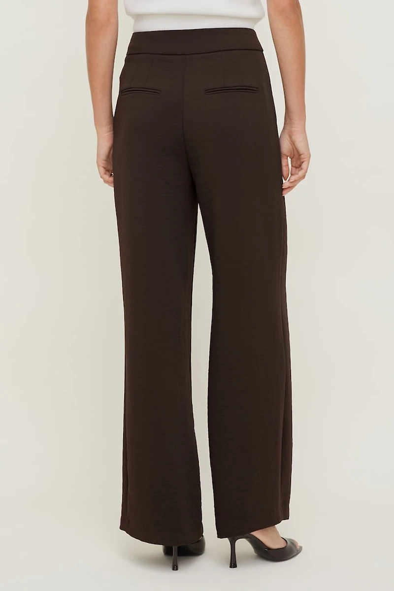 Pantalon fluide à jambe droite Yasmin