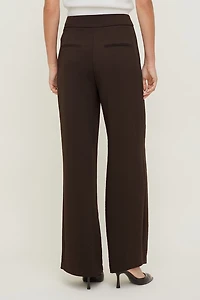 Pantalon fluide à jambe droite Yasmin
