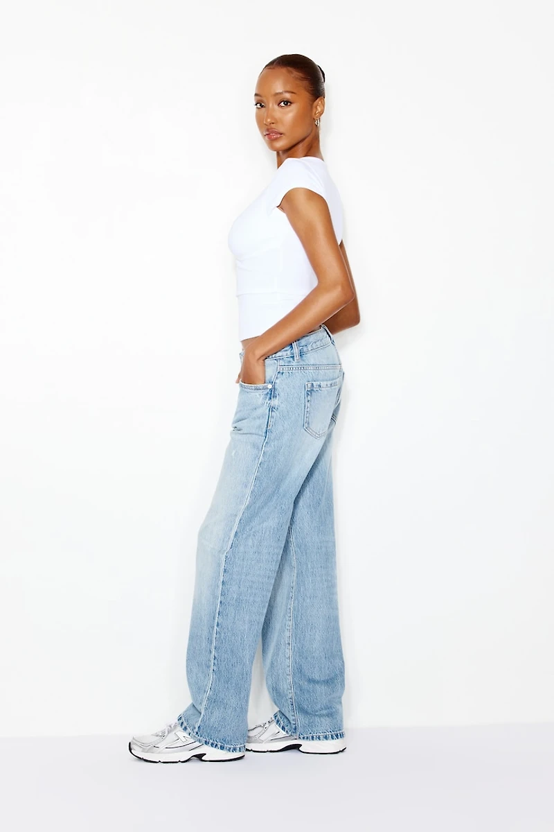 Low Rise Relaxed Jeans