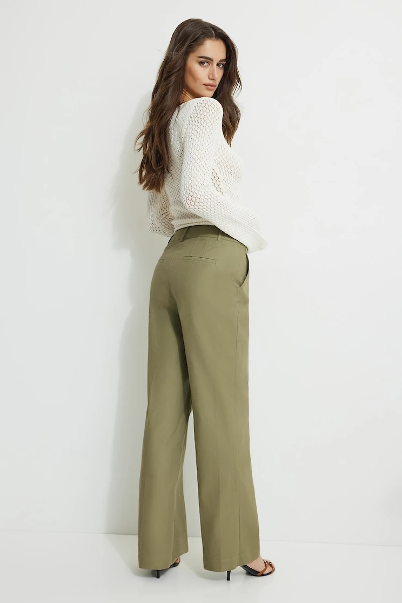 Clean Straight Leg Pants