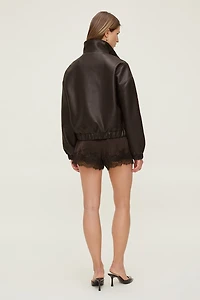 Short en satin et dentelle