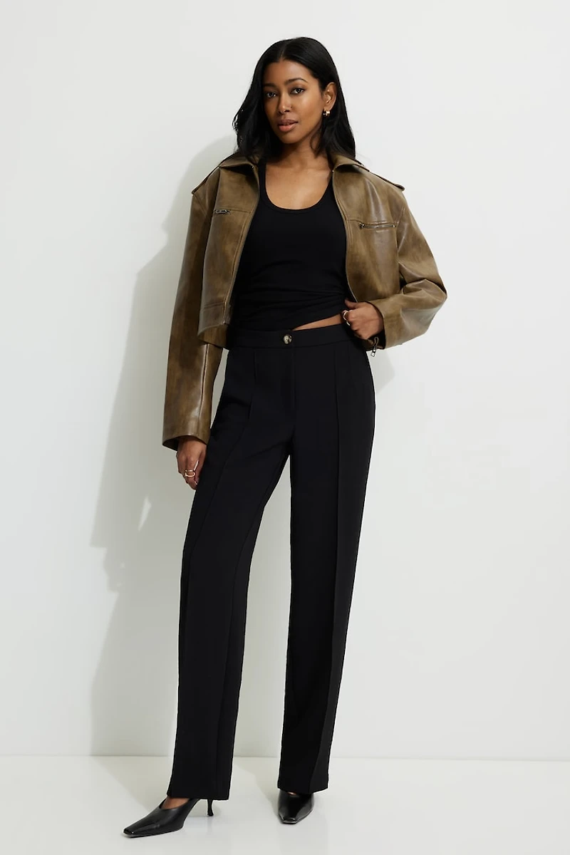 Pantalon surpiqué à jambe droite