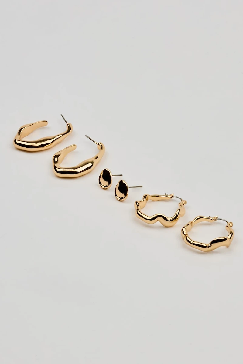 3 Pack of Wavy Studs and Hoop Earrings