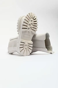 STEVE MADDEN Briona Lug Sole Chelsea Boot