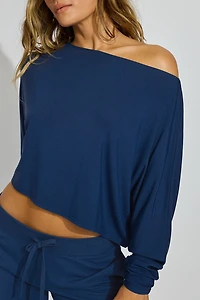 Haut écourté lisse surdimensionné à manches longues