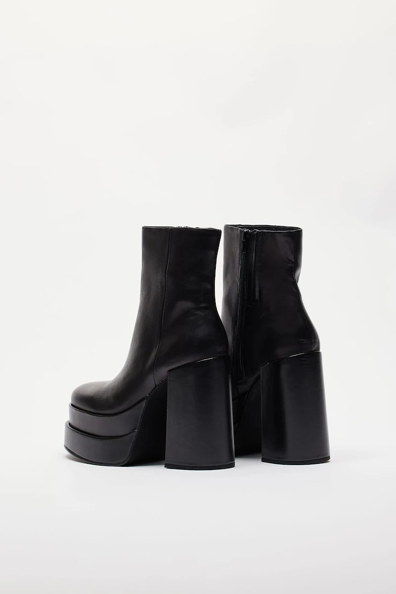 STEVE MADDEN - Cobra Platform Boot