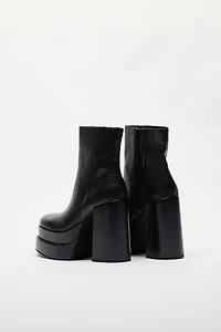 STEVE MADDEN - Cobra Platform Boot