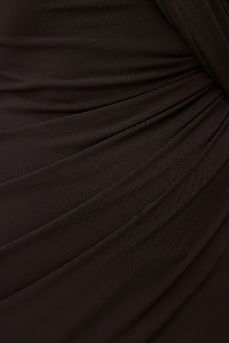 Minirobe drapée sculptant structurée