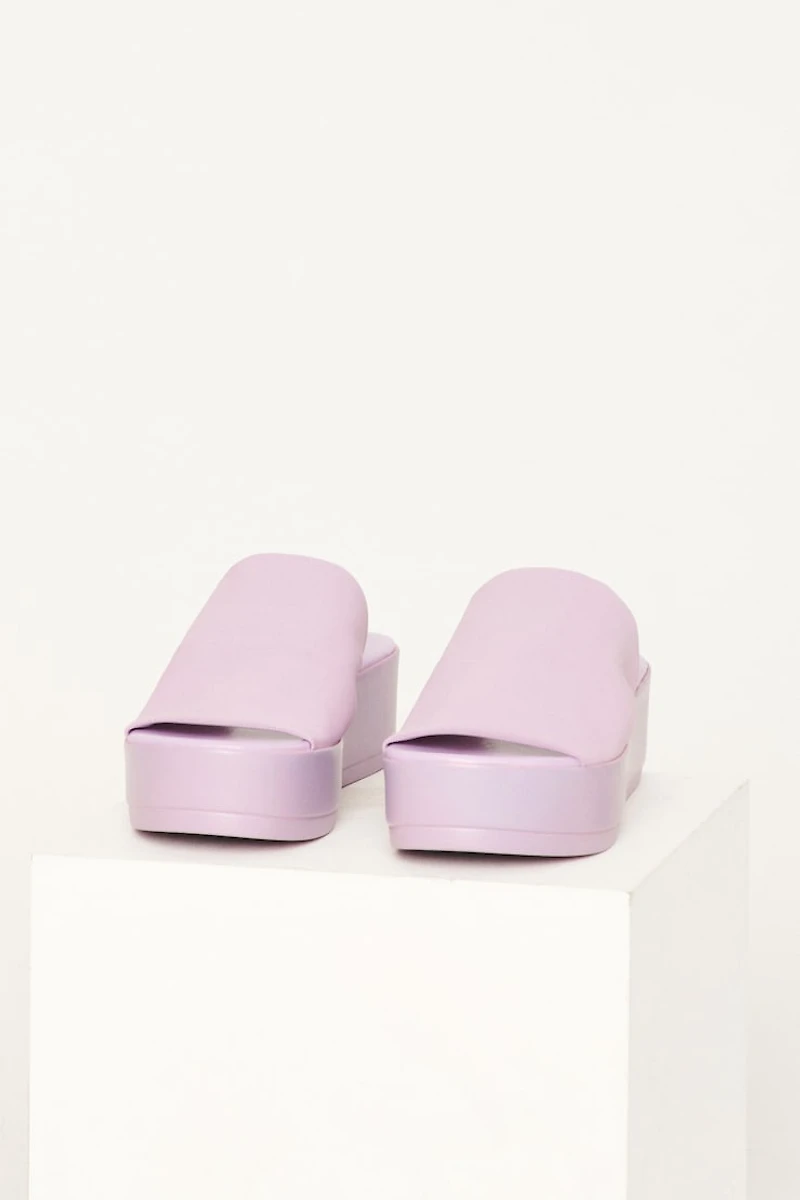 STEVE MADDEN Slinky Sandal