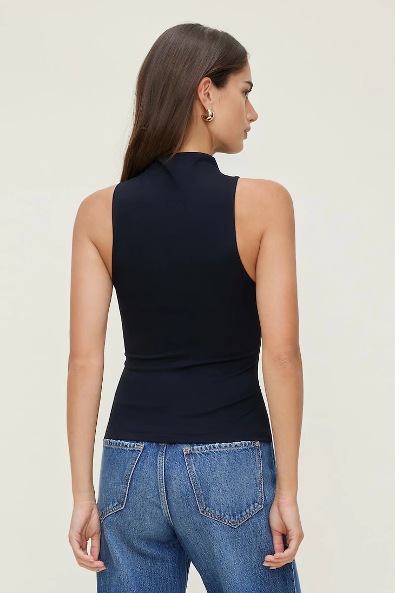 Camisole sculptante à col montant