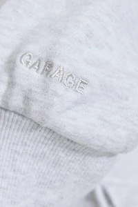 Haut à capuchon UltraFleece bouffant épuré et écourt