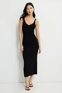 V Neck Ribbed Maxi Dress
