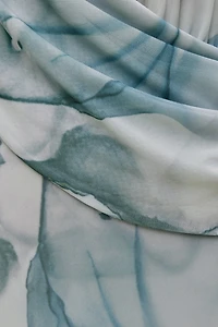 Robe maxi en maille à col châle plongeant