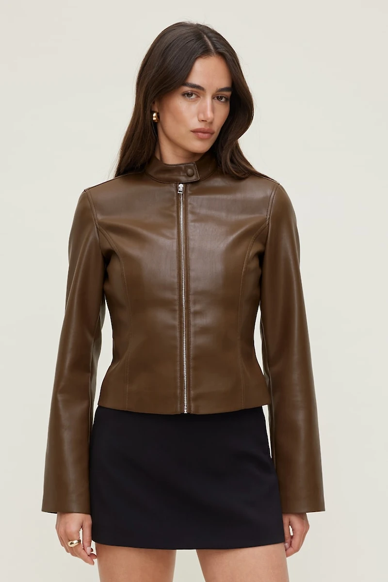 Blouson de moto ajusté en faux cuir