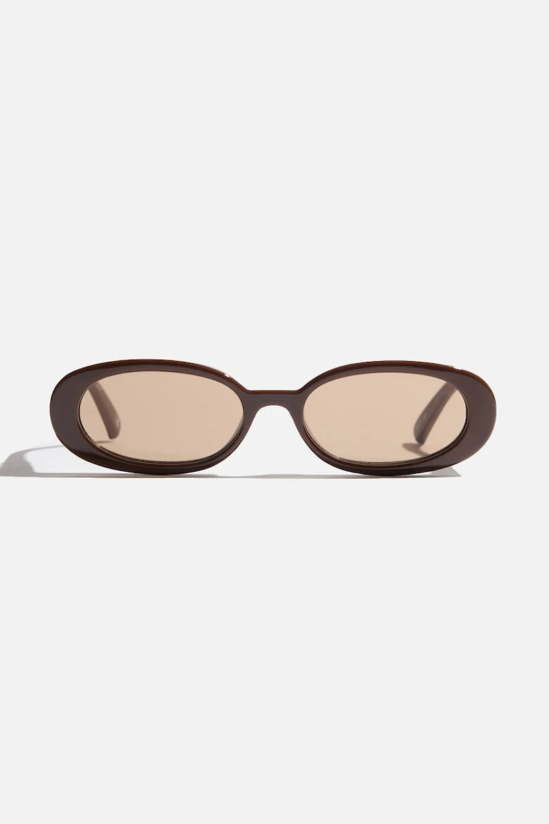 LE SPECS | Outta Love Oval Sunglasses