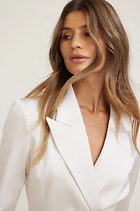 Minirobe une pièce style veston Chrishelle