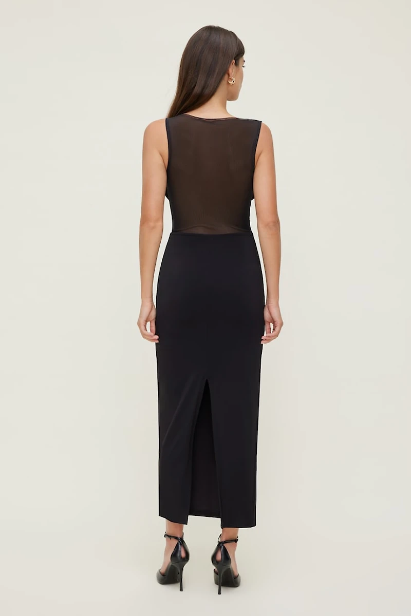 Robe maxi sculptante et diaphane à col châle