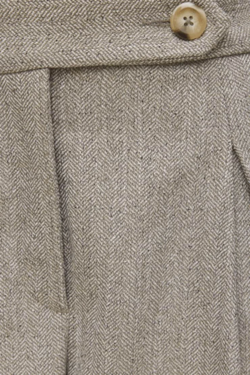 Pantalon plissé à chevrons et jambe large