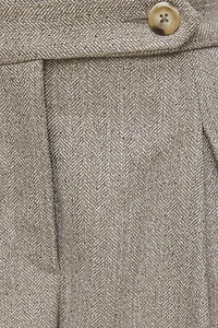 Pantalon plissé à chevrons et jambe large