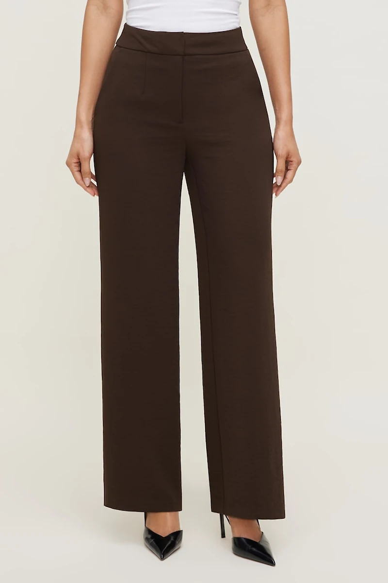 Pantalon fluide à jambe droite Yasmin