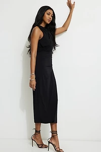 Robe maxi drapée sculptée