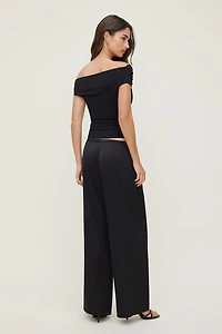 Sculpt Buckle Detail Top