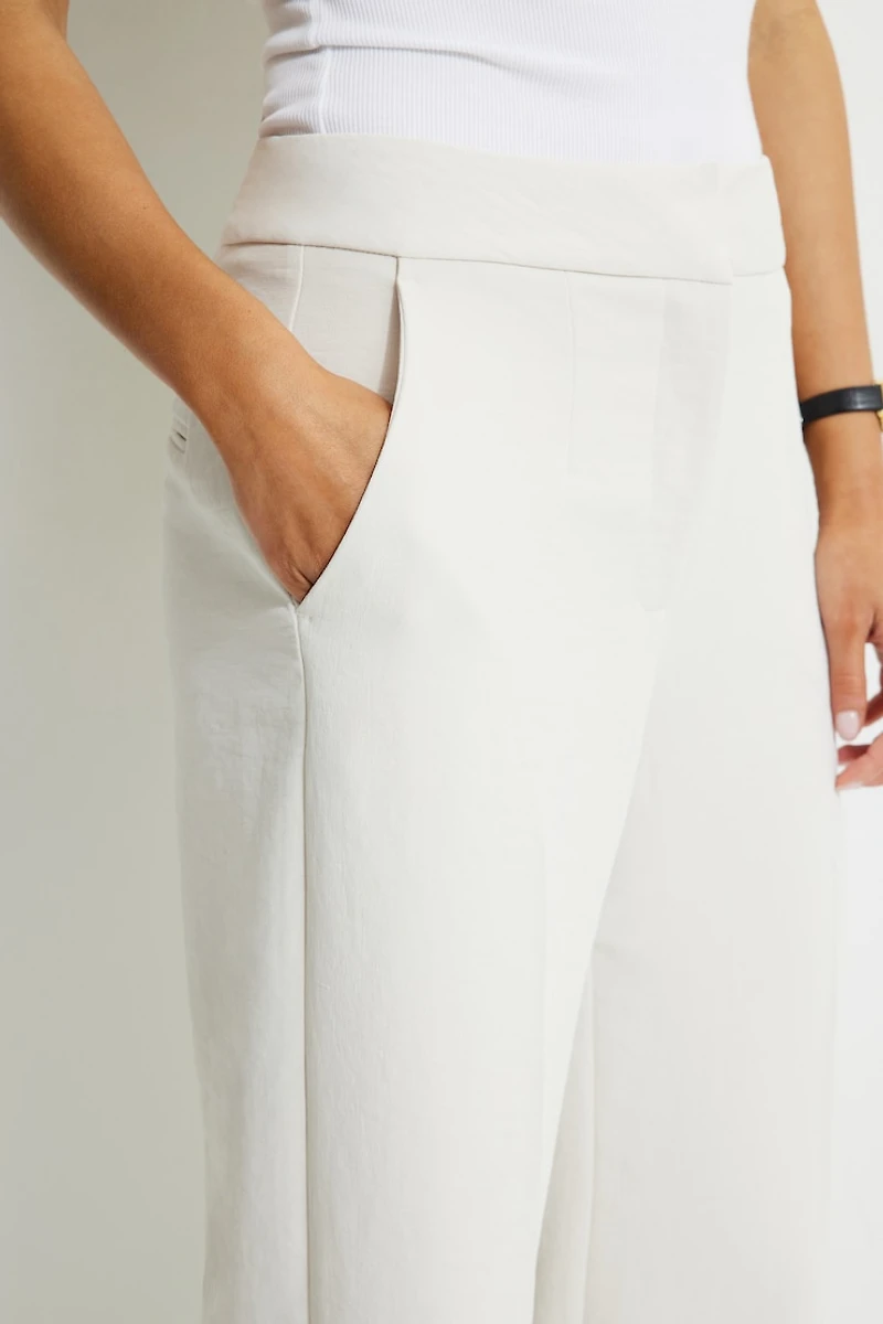 Yasmin Airflow Straight Leg Pants